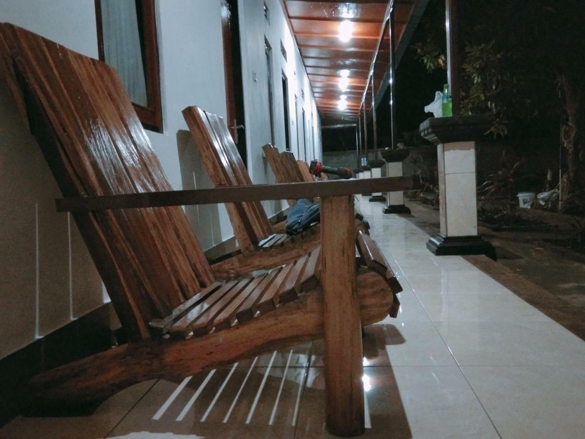 Safsia Homestay Toyapakeh Exterior photo