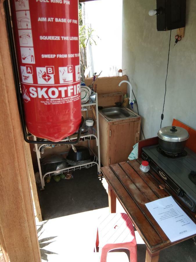 Safsia Homestay Toyapakeh Exterior photo