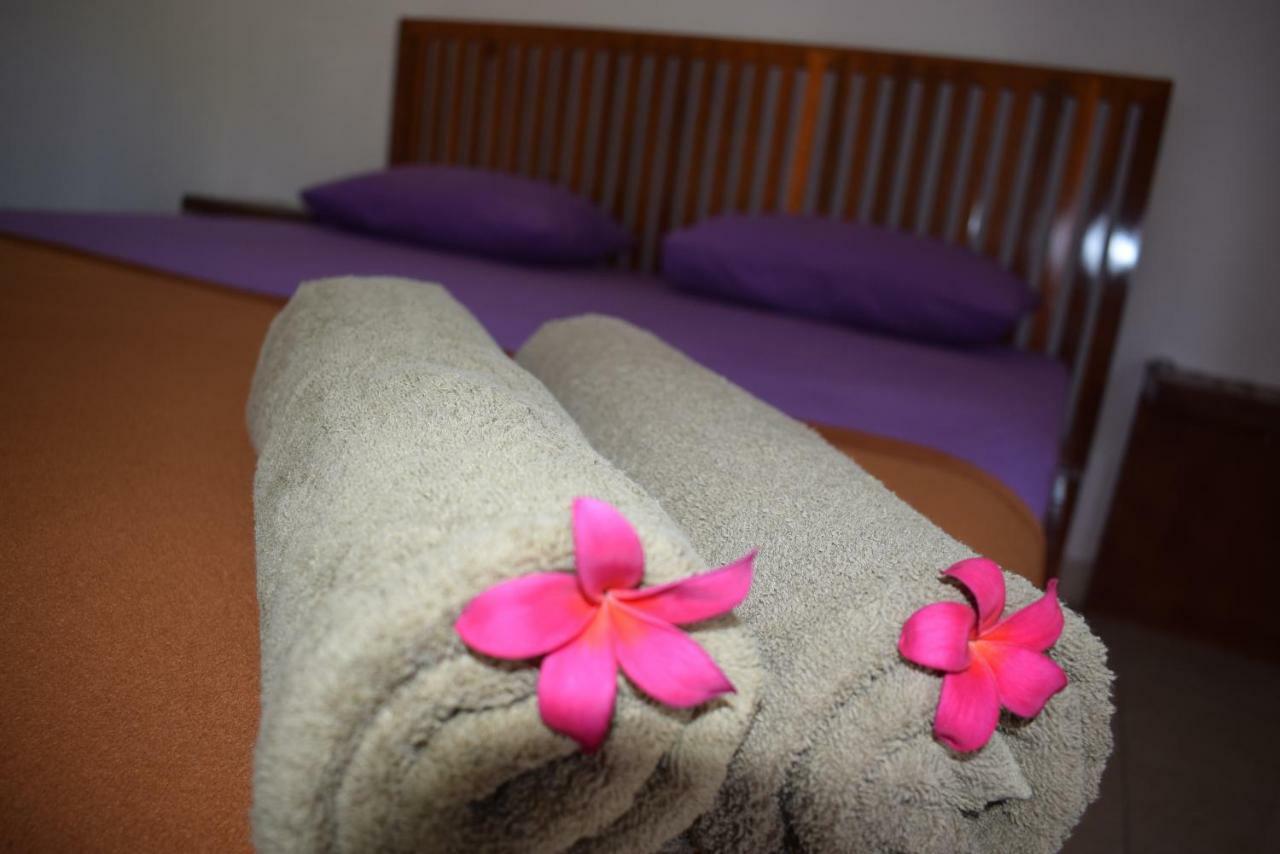 Safsia Homestay Toyapakeh Exterior photo