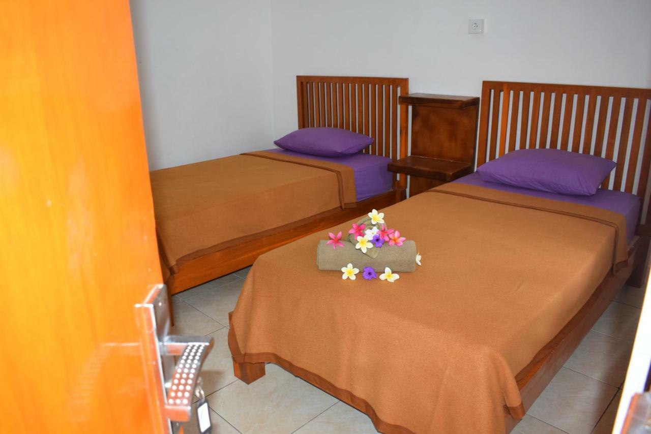 Safsia Homestay Toyapakeh Exterior photo